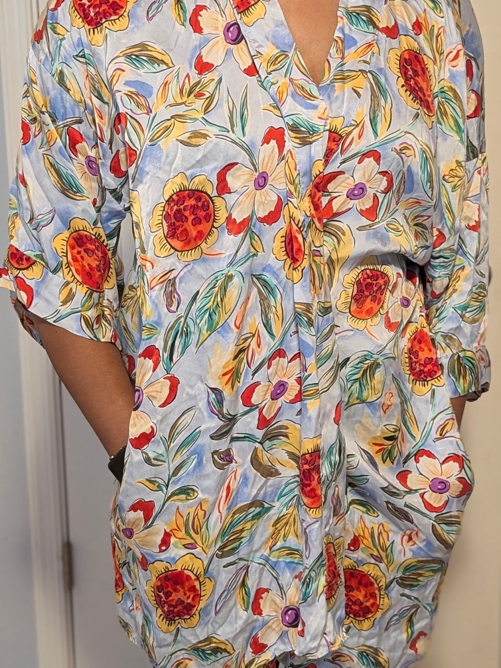 Morgan Taylor 100% Silk Light Blue Floral Short Robe with Multicolor Bloom Print